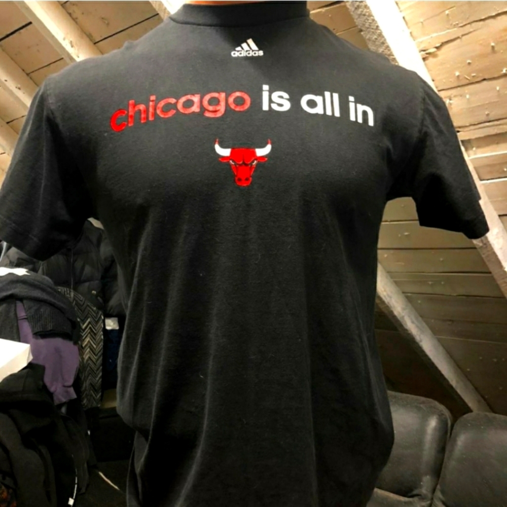 Chicago Bulls shirt